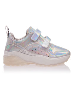 Cauti un Adidas in Trend Deosebit? Descopera Colectia Mangata 2019 | Sneakers de Dama Argintiu Irizatii Multicolore Incaltaminte Fashion 2019