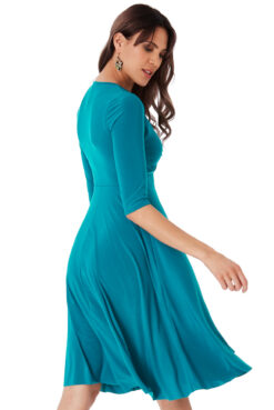 Vrei sa ai o aparitie de neuitat? Ai nevoie de o rochie de seara cu Speciala! Rochie de Seara Eleganta Midi Turquoise Lycra Lejera MANGATA