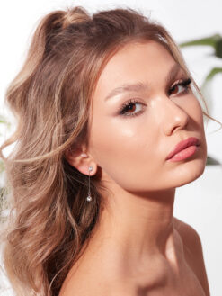 Cauti Cercei Deosebiti cu Cristale? Descopera Colectia Mangata Jewelry Cercei de Ocazie Eleganti Lungi Cristale Bijuterii Mireasa MANGATA