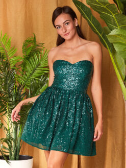 Cauti o Rochie deosebita care sa te puna in valoare? Comanda Online Rochie Scurta Eleganta Verde Paiete Decolteu Sweetheart MANGATA