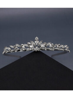 Cauti o Coronita de Mireasa cu Cristale? Descopera Mangata Jewelry Tiara Argintie cu Cristale Coronita Mireasa Nunta MANGATA