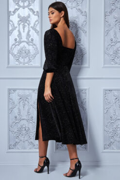 Cauti o Rochie Neagra Deosebita? Descopera Colectia Mangata Rochie de Seară Midi Neagra Despicată Glitter MANGATA, Livrare Rapida
