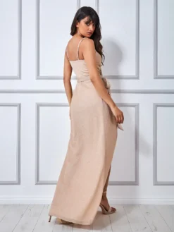 Cauti o Rochie Lunga Eleganta? Descopera cea mai noua Colectie Online Rochie Lunga Eleganta Nude de Seara Ieftina MANGATA