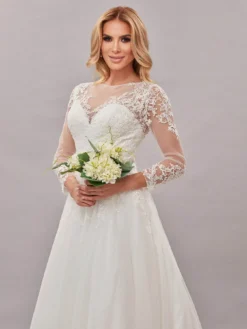Cauti o Rochie de Mireasă Specială? Comanda Online pe Mangata.ro | Rochie de Mireasă Dantelă Mânecă Lungă MANGATA, Livrare Rapidă