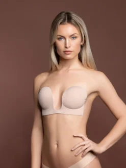 Cauti un Sutien Modelator Confortabil? Descopera pe MANGATA brandul BYE BRA, Sutien fara Cusaturi Decolteu Bej Bye Bra, Livrare Rapida