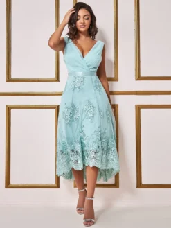 Cauti o Rochie de Ocazie Speciala? Descopera Colectia Mangata.ro Rochie Seară Lunga Verde Dantela Asimetrica Decolteu MANGATA