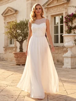 Cauti o Rochie de Mireasa Alba cu Cristale? Comanda Online pe Mangata.ro | Rochie de MIREASA Alba Vaporoasa Accesorii Cristale | Mangata