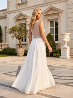 Cauti o Rochie de Mireasa Alba cu Cristale? Comanda Online pe Mangata.ro | Rochie de MIREASA Alba Vaporoasa Accesorii Cristale | Mangata