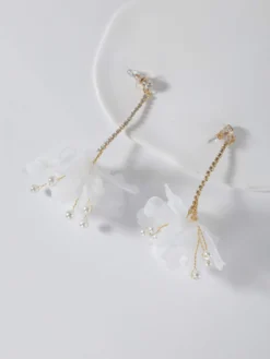Set Alb Floral Cercei si Accesoriu Coafura Eleganta Mireasă Comanda Acum Online cu Livrare Rapida pe Mangata.ro, Retur Garantat.