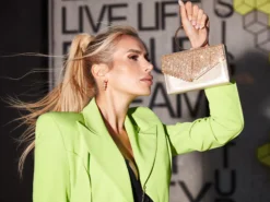 Cauti un Clutch cu Cristale? Comanda acum unul special pe Mangata.ro | Poșetă Elegantă Aurie de Mireasă Modernă Cristale MANGATA