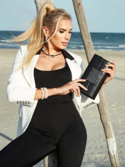 Cauti un Clutch Negru cu Cristale? Comanda acum unul special pe Mangata.ro | Poșetă Elegantă Neagră de Ocazie Cristale Soacra Nunta MANGATA