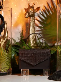 Cauti un Clutch Negru cu Cristale? Comanda acum unul special pe Mangata.ro | Poșetă Elegantă Neagră de Ocazie Mâner Rotund MANGATA