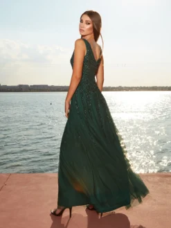 Livrare Rapidă Cauti o Rochie Lunga de Ocazie? Descopera Colectia Noua Rochie de Seara Elegantă Paiete Verzi Nașă Deosebită MANGATA
