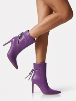 Cauti Botine in Trend Deosebite? Descopera Online Colectia Mangata Botine Elegante Mov Toc Inalt Cristale Multicolore MANGATA, Livrare Rapidă
