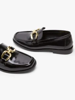 Cauti Pantofi din Piele Naturala In Trend? Descopera Colectia Mangata Mocasini Piele Naturală Lăcuită Accesoriu Auriu Mangata, Livrare Rapida