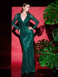 Cauti o Rochie Lunga Couture de Gala cu Paiete? Descopera Colectia Mangata.ro Rochie Lunga Eleganta Paiete Maneca Lunga MANGATA