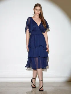 Cauti o Rochie Midi Couture de Ocazie cu Mânecă? Descopera Colectia Mangata.ro Rochie de Ocazie Midi Albastră Voal Volane Mânecă MANGATA