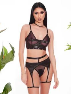 Cauti Lenjerie Intima Seducatoare? Descopera Colectia pe Mangata.ro Lenjerie Intimă Neagră Provocatoare cu Chocker MANGATA, Livrare Rapida