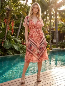 Cauti o Rochie Albastra Romantica? Descopera Colectia si Comanda pe Mangata.ro Rochie de Seară Midi Somon Elegantă Imprimeu Floral MANGATA