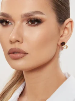 Cauti o Pereche de Cercei Deosebiti cu Pietre Naturale? Descopera Colectia Schmuckoo Cercei Eleganti Pietre Naturale Quartz Placati Aur 18K