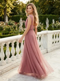 Cauti o Rochie Lunga Eleganta Speciala? Comanda pe MANGATA.ro | Rochie Lunga Voal Decolteu de Nunta Online Ocazie MANGATA