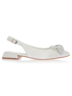 Cauti Sandale Albe cu Cristale Deosebite? Descopera Online Colectia Sandale Albe Elegante Floare Saten Mireasa Menbur Ocazie MANGATA
