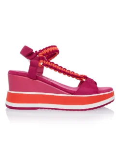 Cauti Sandale Casual de Primavara Vara? Vezi Colectia MENBUR la MANGATA Sandale Menbur Fucsia Casual de Vara Platforma MANGATA