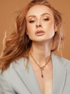 Cauti Bijuterii Speciale? Descopera pe MANGATA.ro Colier Auriu Casual Elegant Pandant Cristal Fucsia MANGATA de Vara, Livrare Rapida, Calitate