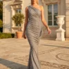 Cauti o Rochie Lunga de Ocazie Deosebita? Descopera Online Colectia Noua Rochie de Seara Nașă Argintie Paiete Asimetrică MANGATA