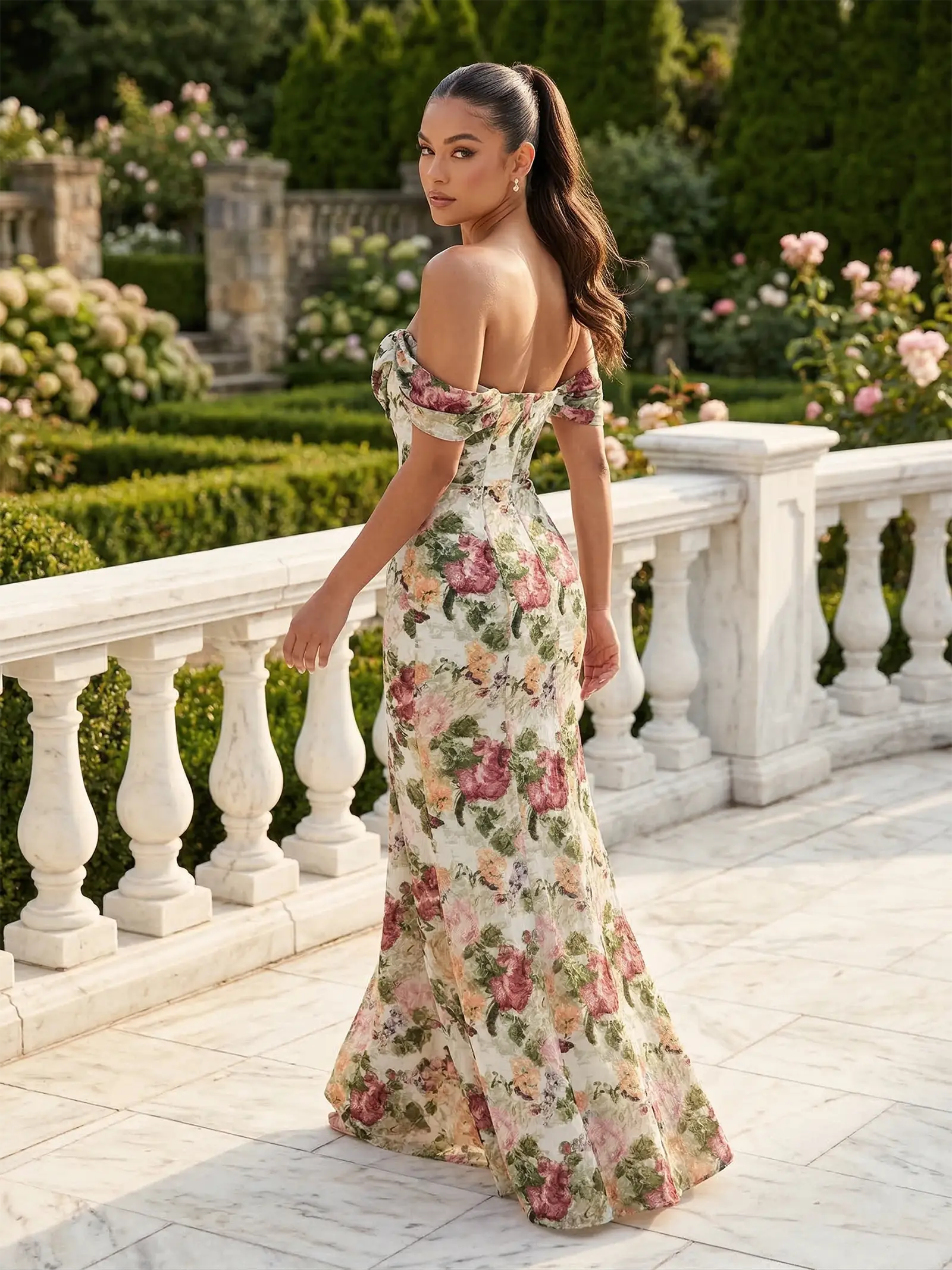 Cauti o Rochie Lunga Eleganta cu Imprimeu? Descopera Colectia Extravagant Rochie Lungă Elegantă Imprimeu Floral Ieftina MANGATA