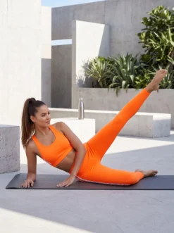 Cauti un Trening Portocaliu Deosebit? Descopera si Comanda Online | Trening de Dama Sport Portocaliu Neon Casual Bumbac MANGATA