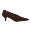 Descoperă pantofii TOP3 maro ciocolată din piele naturală întoarsă, cu toc elegant de 4,5 cm. Un model feminin, rafinat și ușor de asortat.